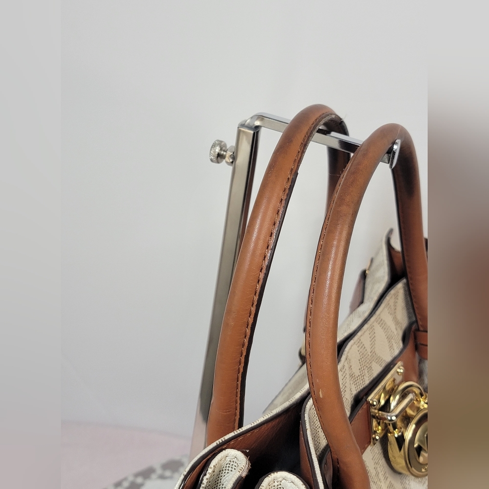 EUC Michael Kors Leather Shoulder /Crossbody bags - Picture 9 of 12